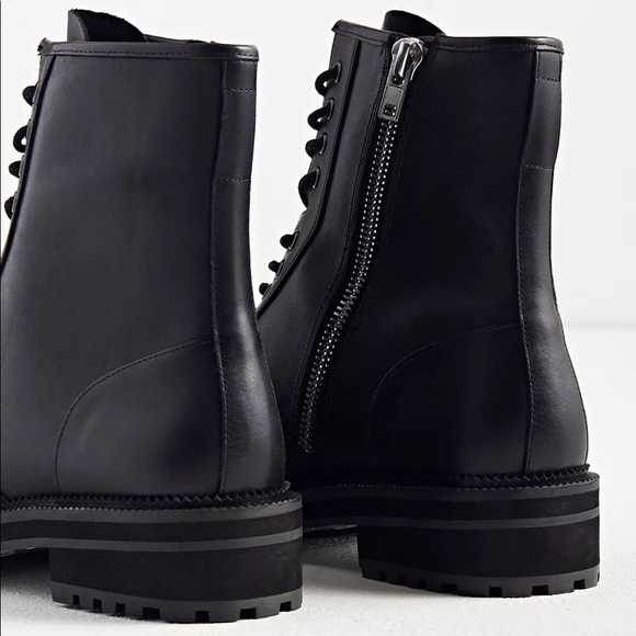 Urban Outfitters Combat Utility Boot, Black Leather, Side Zip - Picture 11 of 12